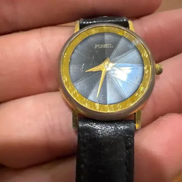 Fossil | Accessories | Vintage Fossil Watch Womens Gold  display picture 2
